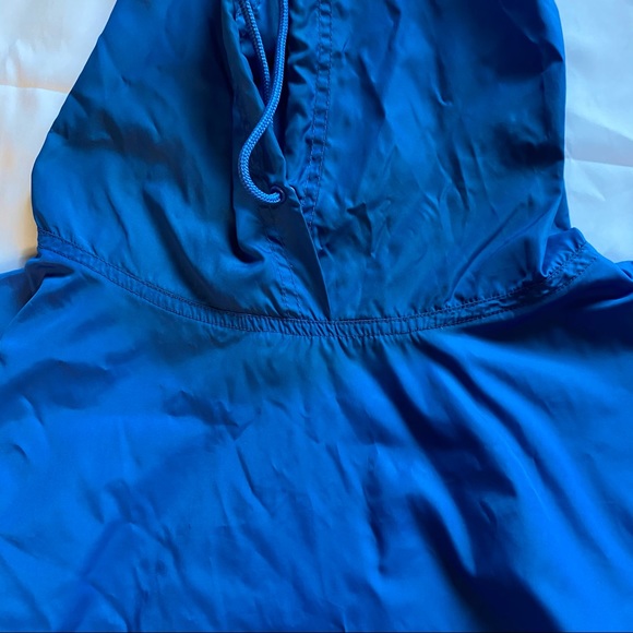 Gap Windbreaker - Picture 6 of 6